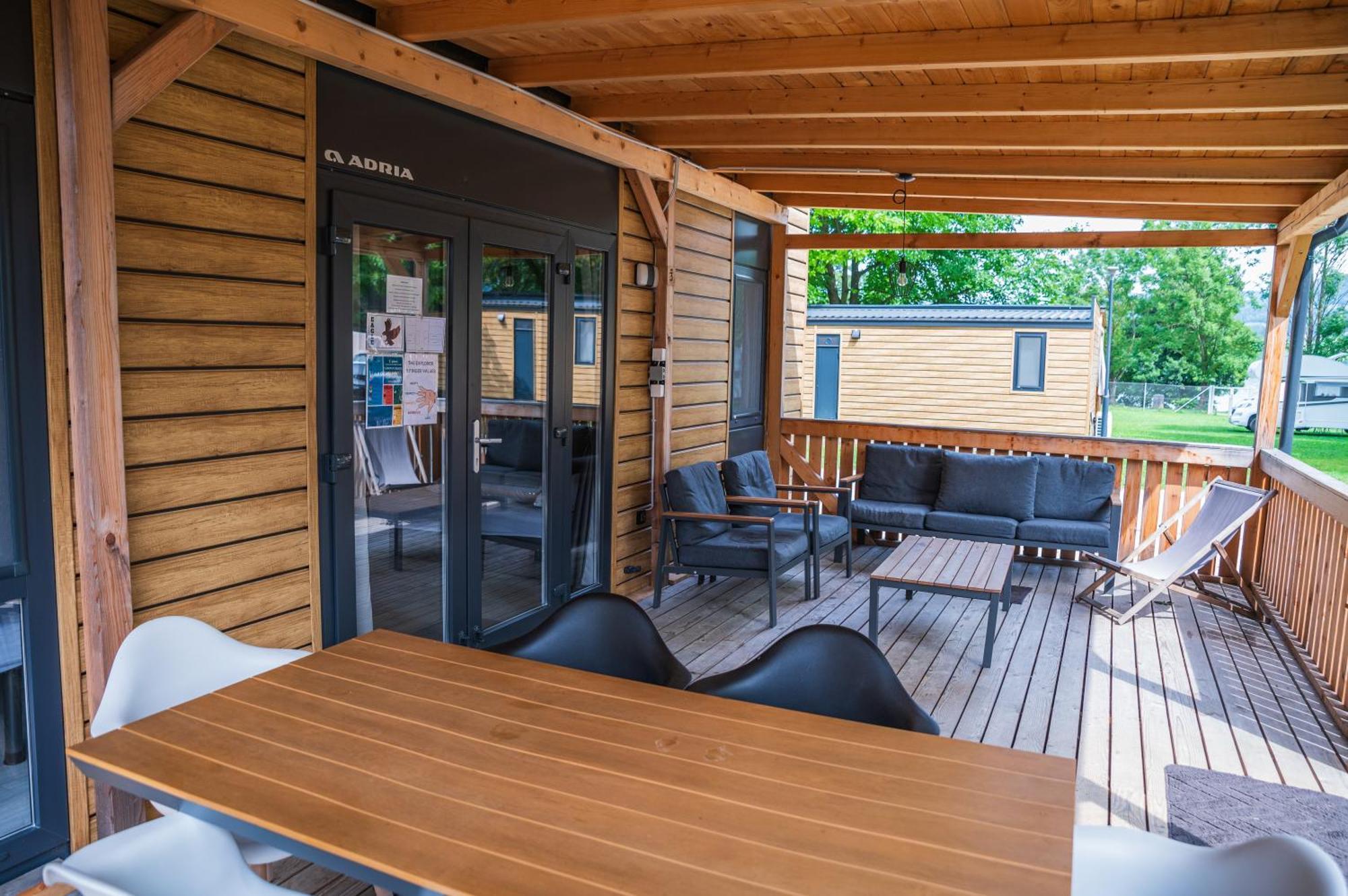 Camp Velenje Hotel Eksteriør billede