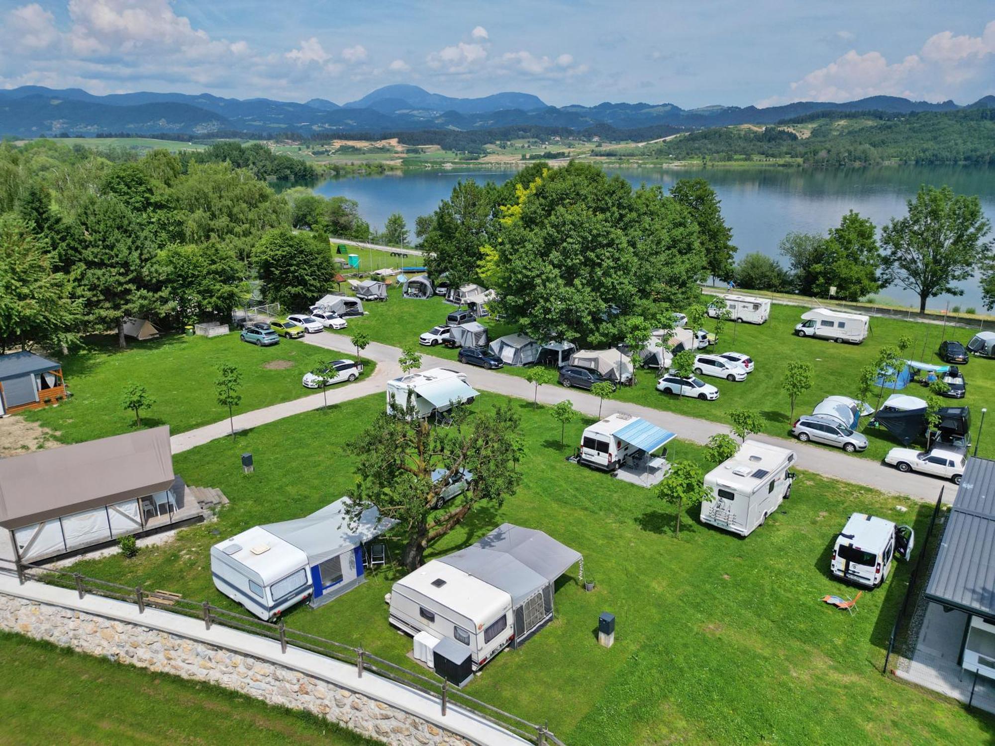 Camp Velenje Hotel Eksteriør billede